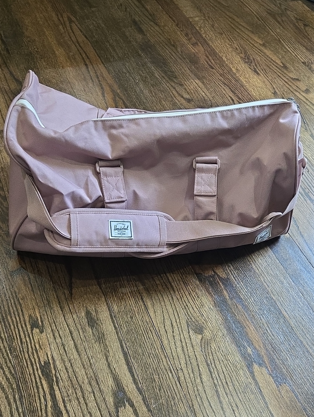Herschel Supply Co Novel Duffle Bag Ash Rose Pink Travel Weekender minimalist